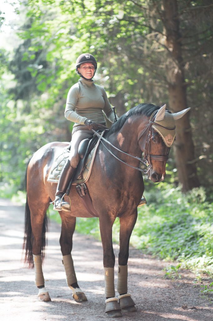 Tine fra Noble Ride på sin hest. 
