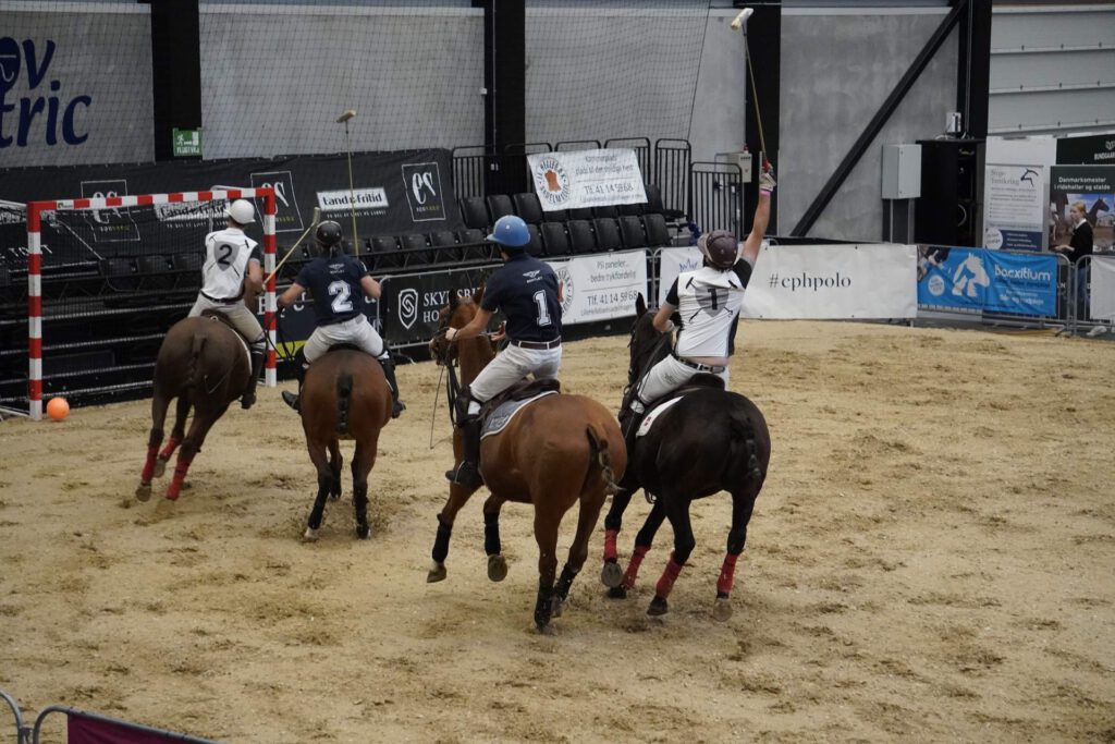 Danmark tog sejren over Argentina til pololandskamp ved Hillerød Horse Show. 